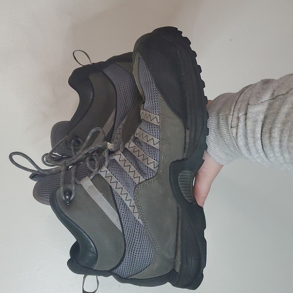 Danner Gray and Black Men's Boots - Picture 3 of 16